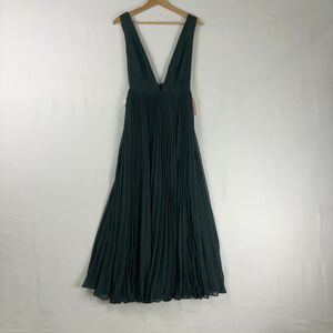 Fame and Partners | Dresses | Fame And Partners Lace Cocktail Dress